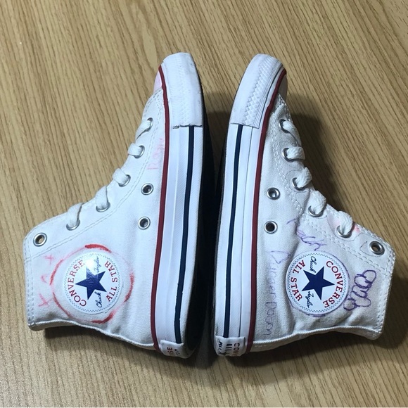 Converse High Top Graphic Sneakers Kids Size 12.5 - Picture 9 of 13